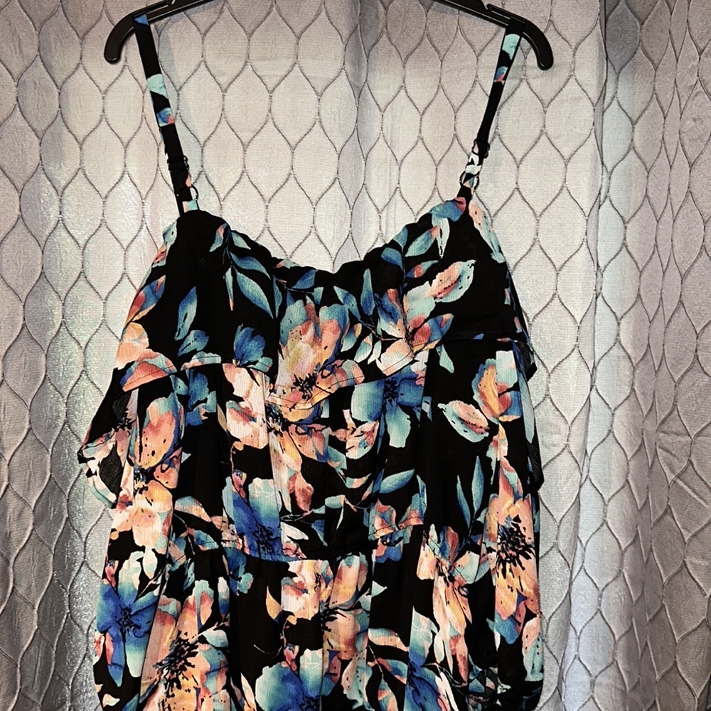 Romper - Picture 2 of 4